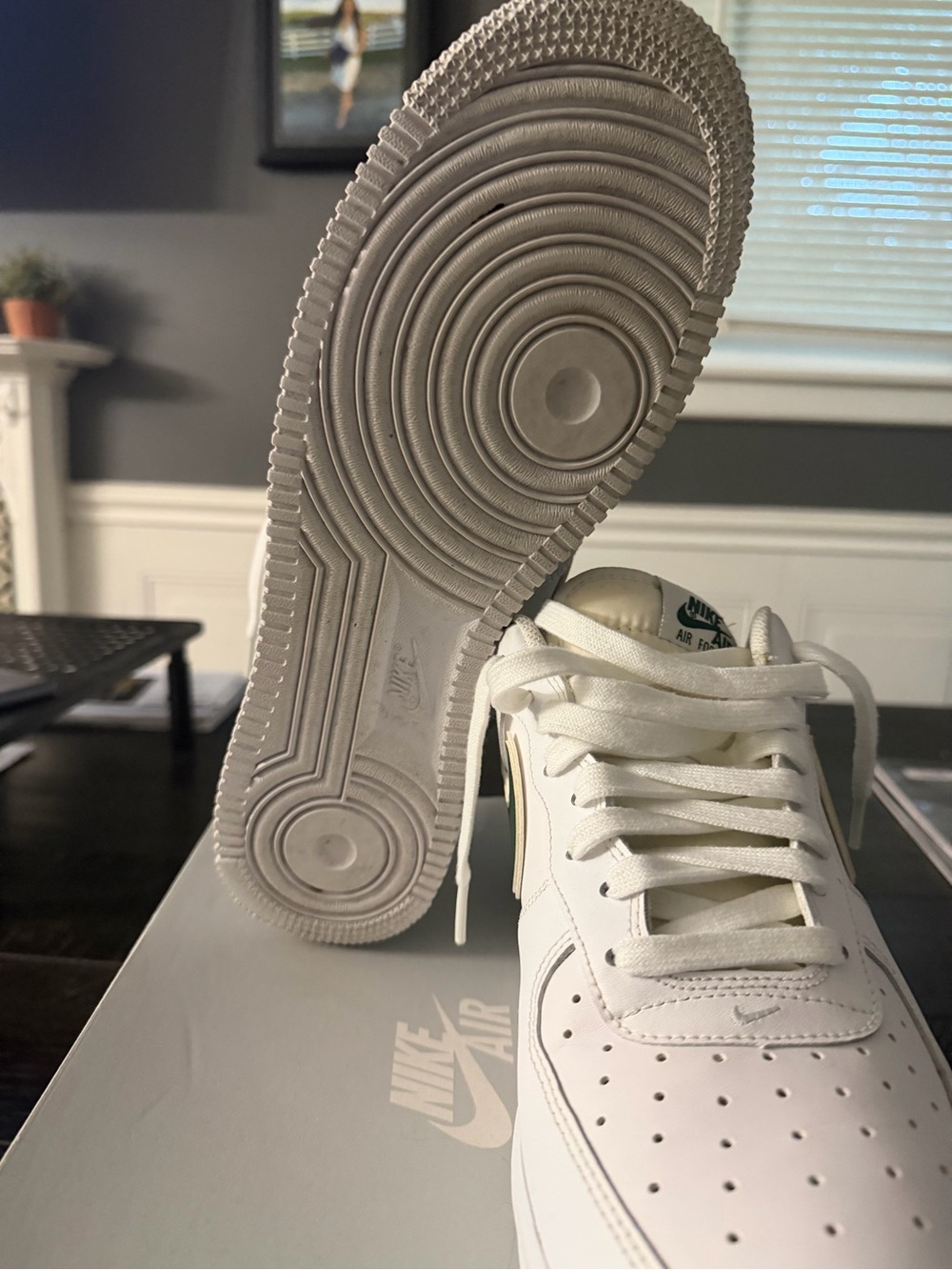 Nike White Low-Top Sneakers with Dark Green Swoosh - Picture 6 of 8